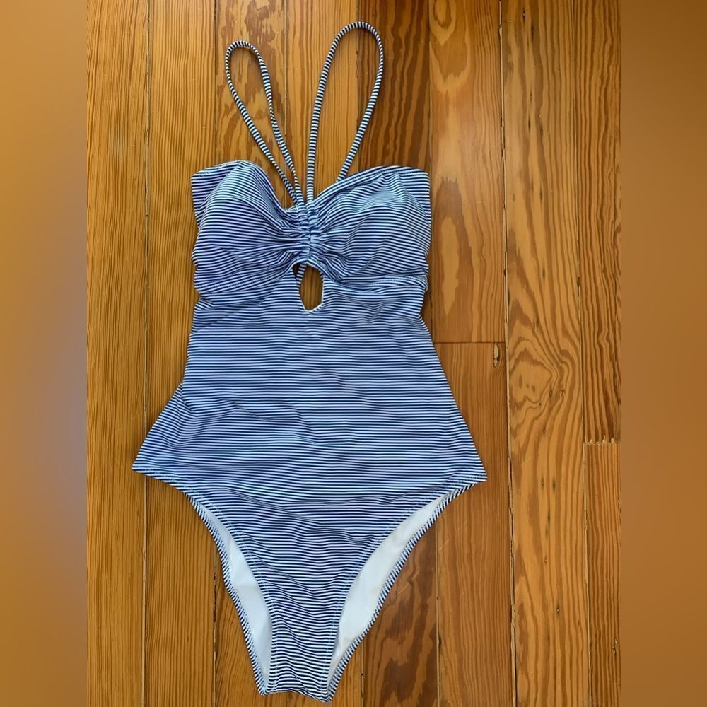 Cupshe Swimsuit 